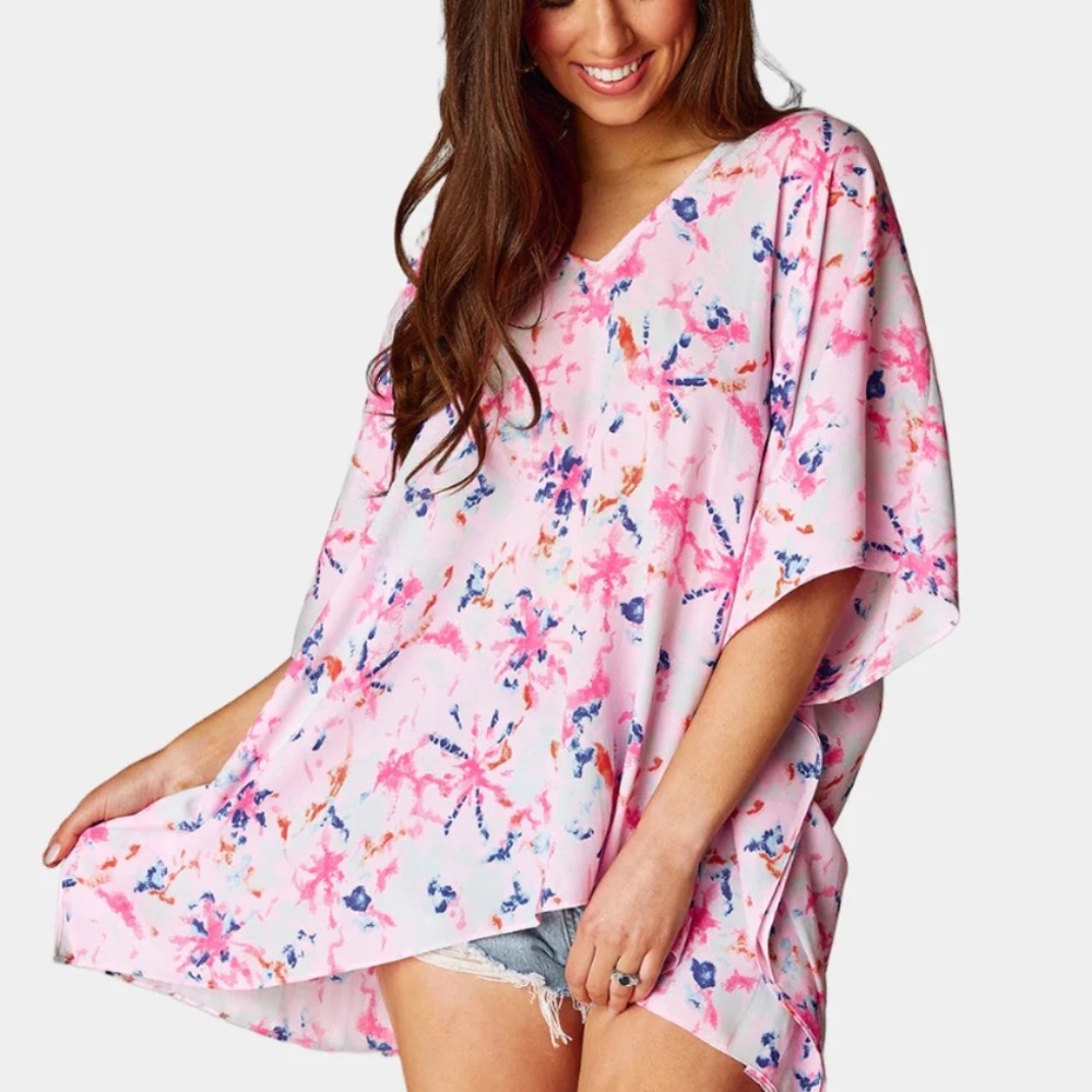 NWT Buddy love north free spirit Pink and Blue Floral Poncho Top